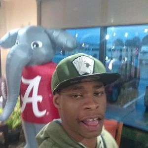 Meet your Posher, Justin